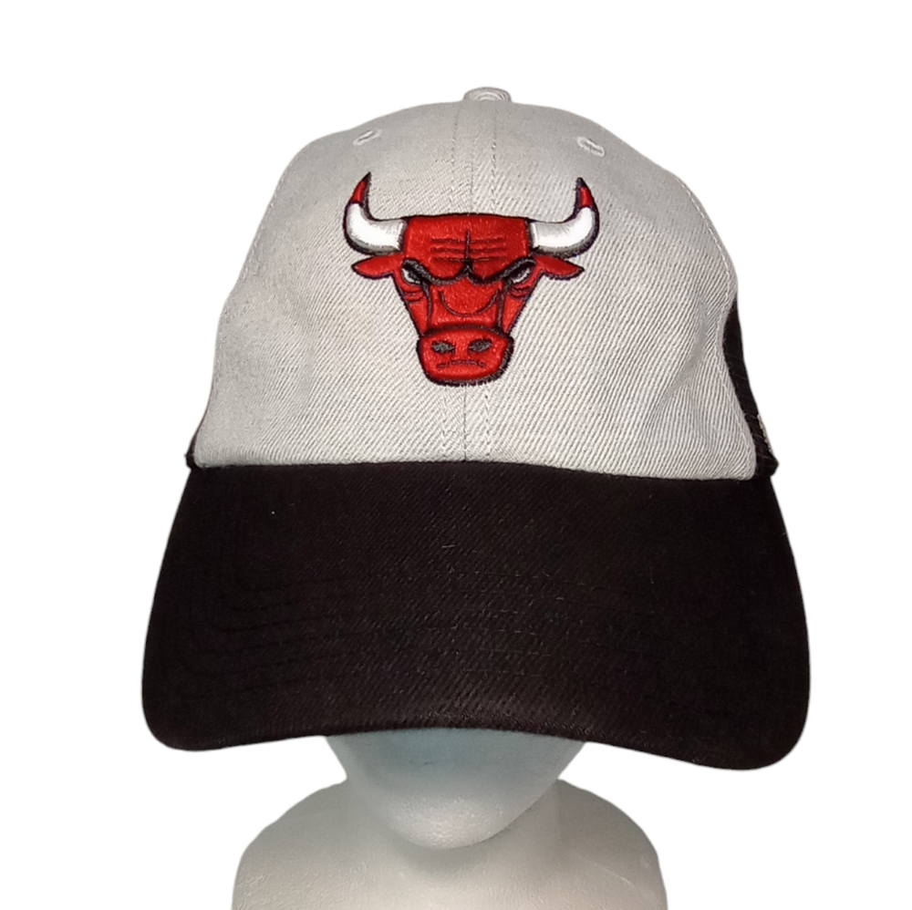 Chicago Bulls NBA Wool/Rayon Embroidered Gray/Black Basketball Adjustable Hat